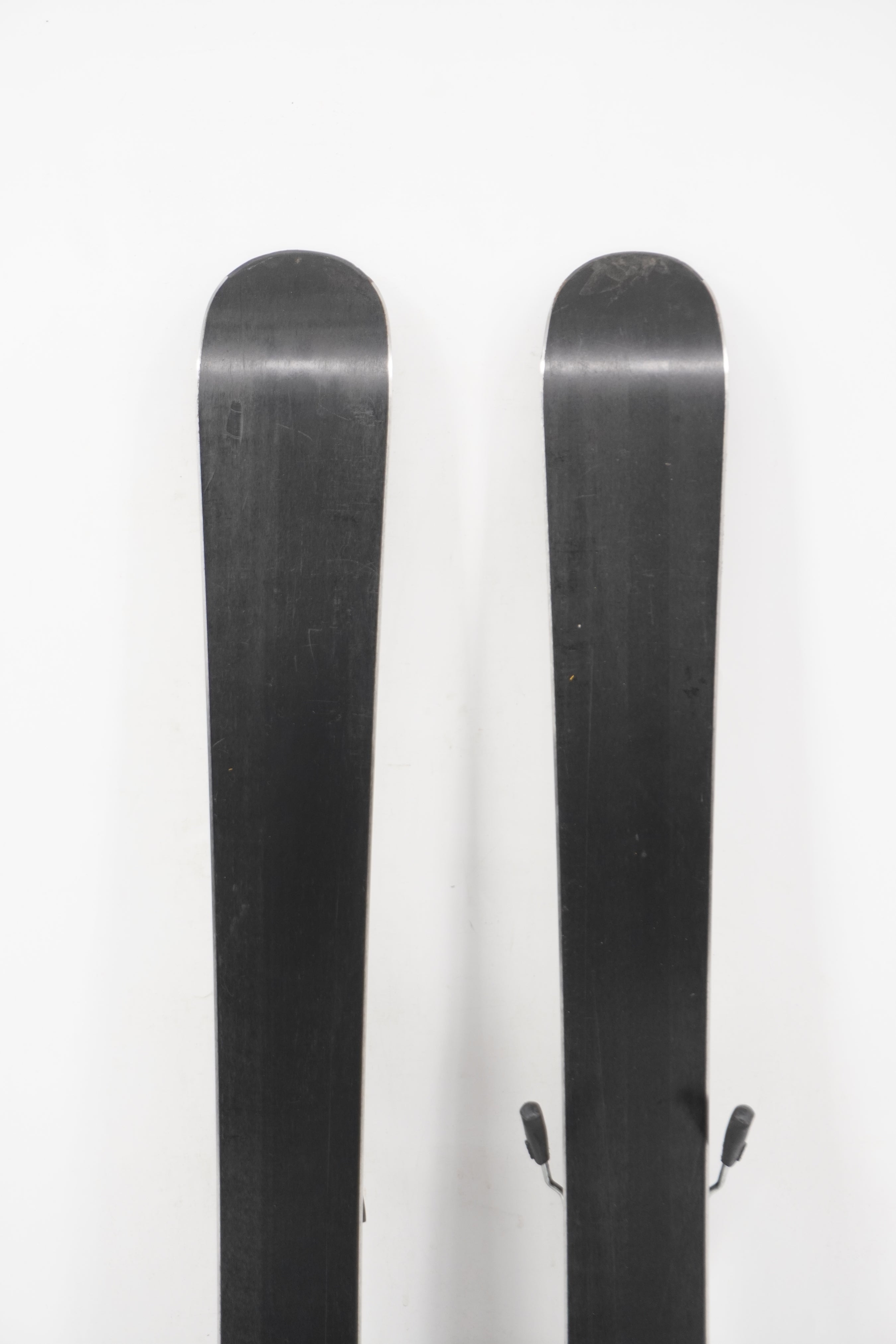 Axis Typhoon Twin Tip Junior Skis with Bindings - 135 cm Used