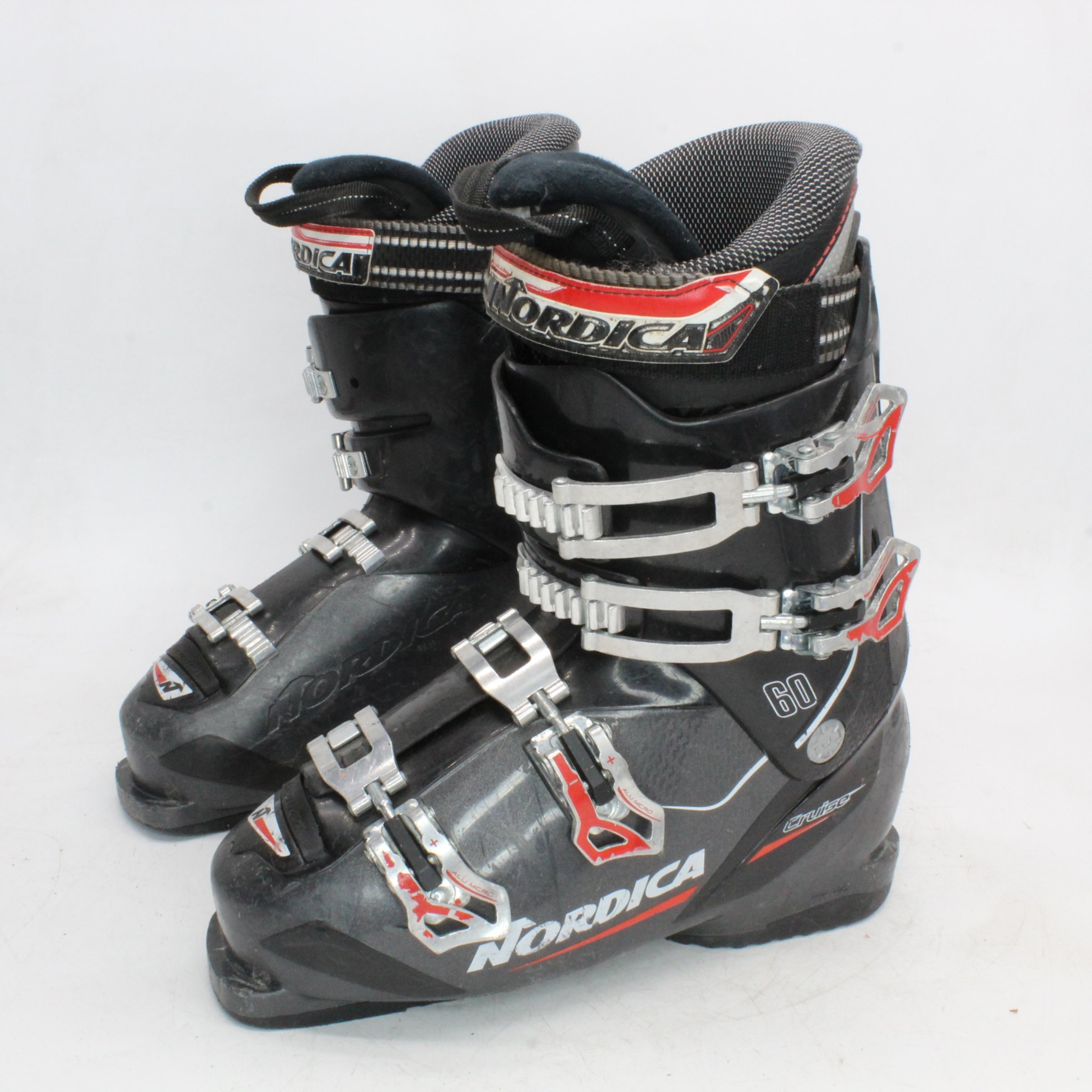 Nordica Cruise 60 Ski Boots - Size 8 / Mondo 26 Used