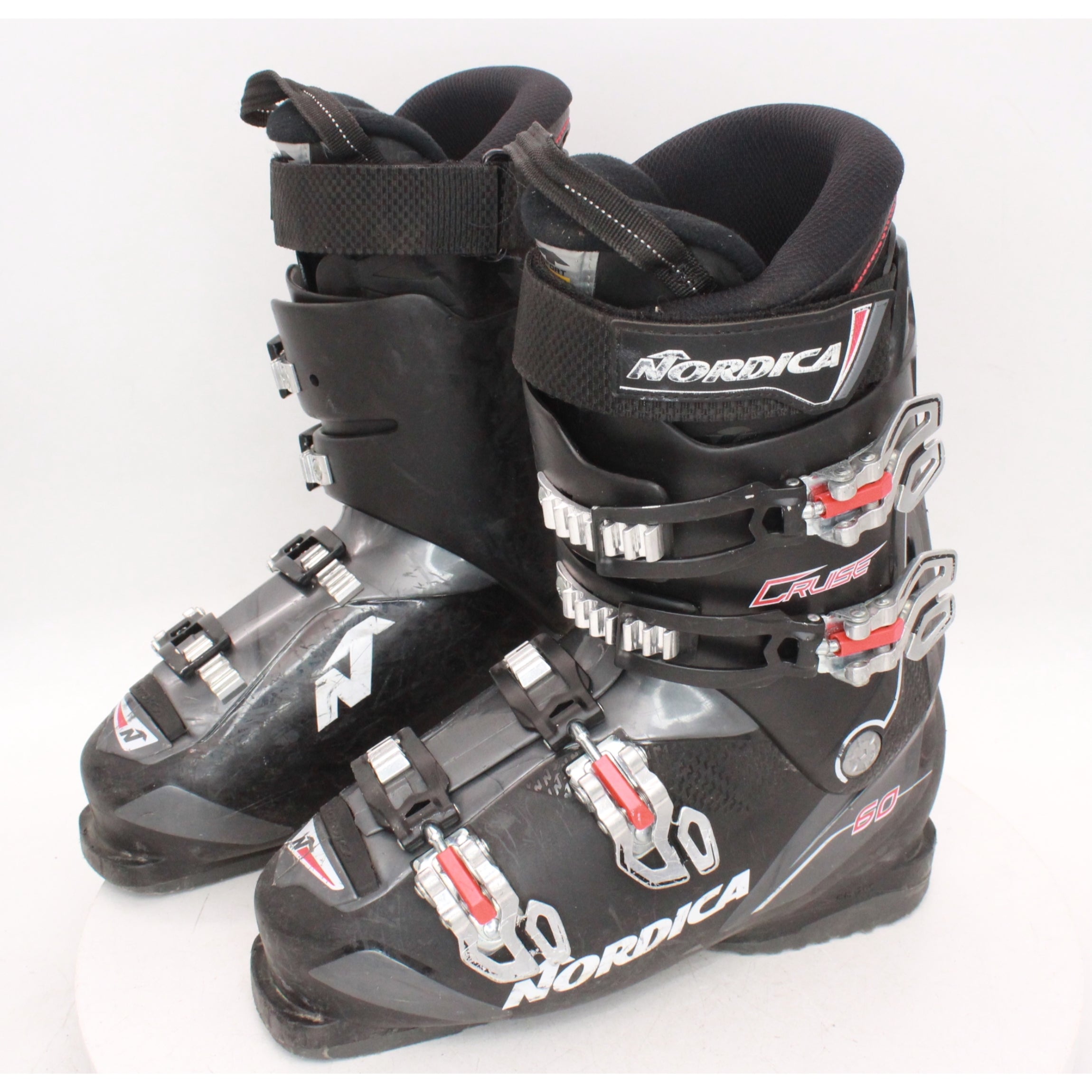 Nordica Cruise 60 Ski Boots - Size 7.5 / Mondo 25.5 Used