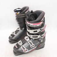 Nordica Cruise 60 Ski Boots - Size 7.5 / Mondo 25.5 Used