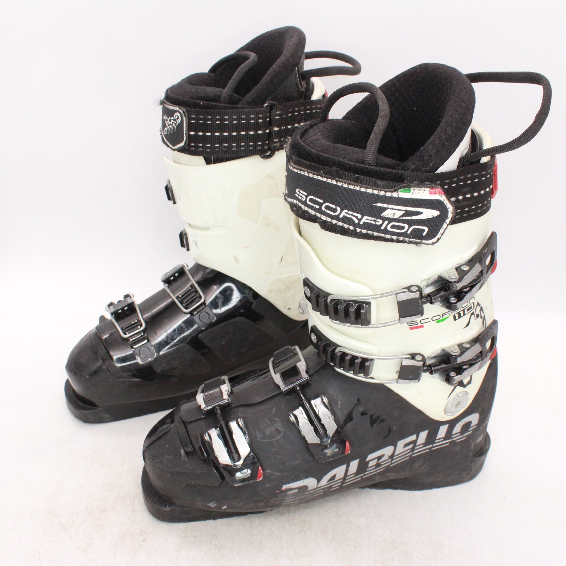 Dalbello Scorpion 110 Ski Boots - Size 7.5 / Mondo 25.5 Used