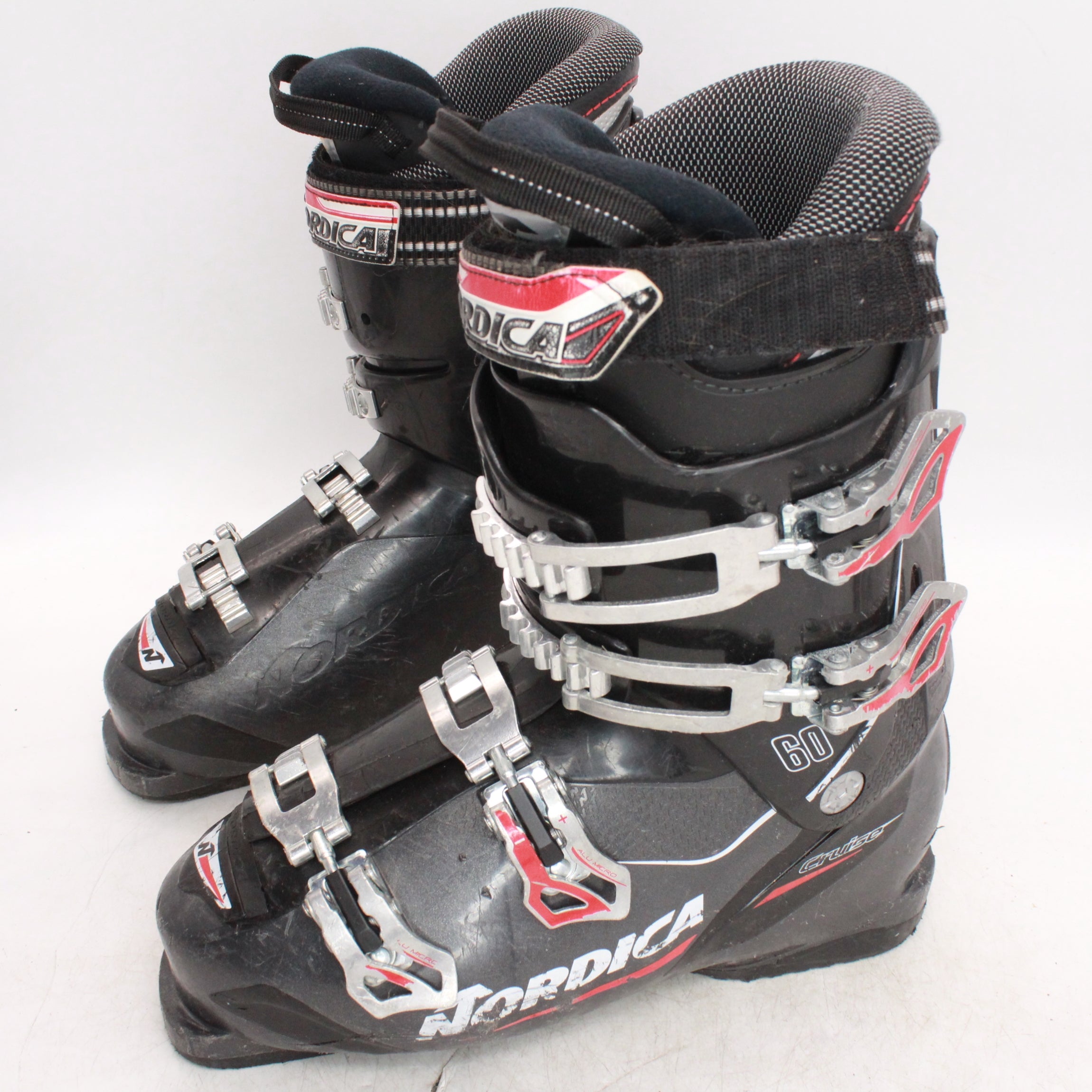 Nordica Cruise 60 Ski Boots - Size 9.5 / Mondo 27.5 Used
