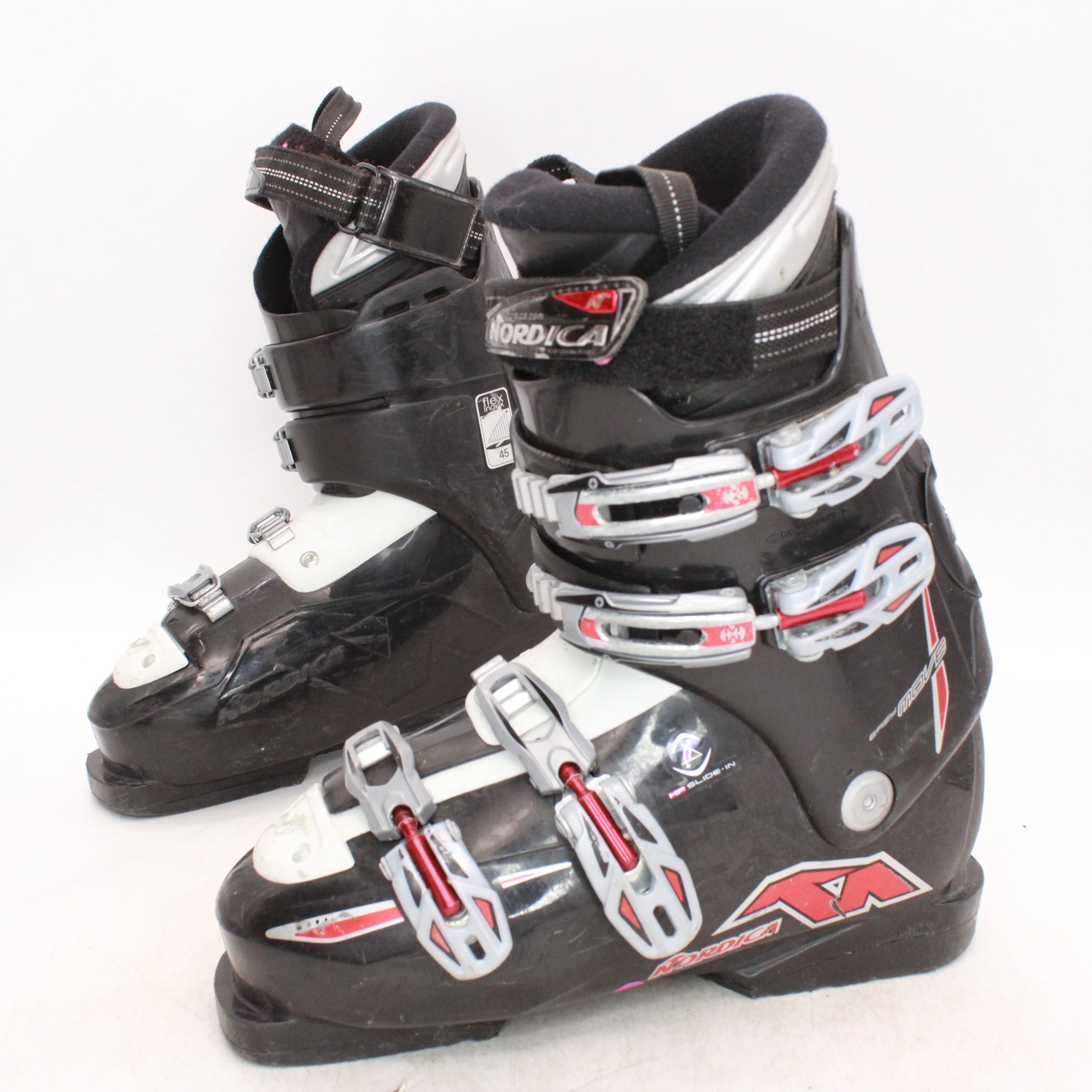 Nordica Easy Move Adult Boots - Size 8 / Mondo 26 Used
