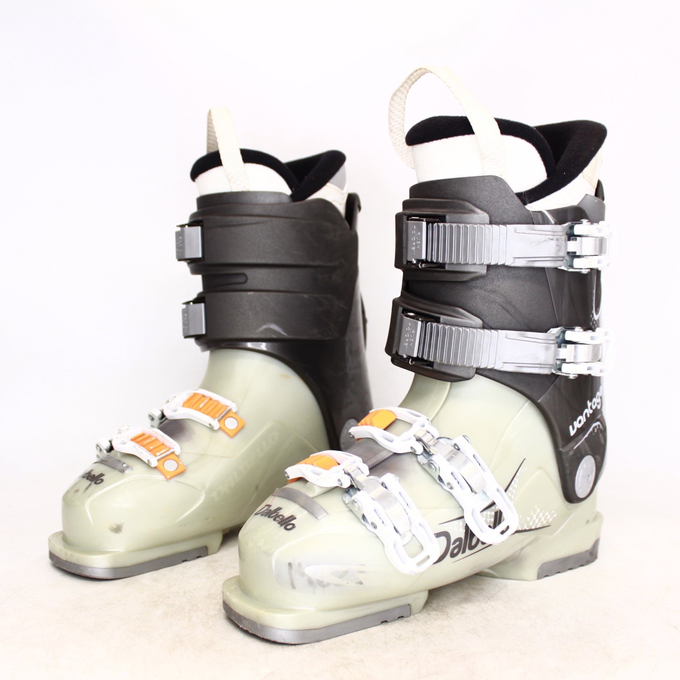 Dalbello Vantage 4 Factor Women's Ski Boots - Size 6.5/ Mondo 23.5