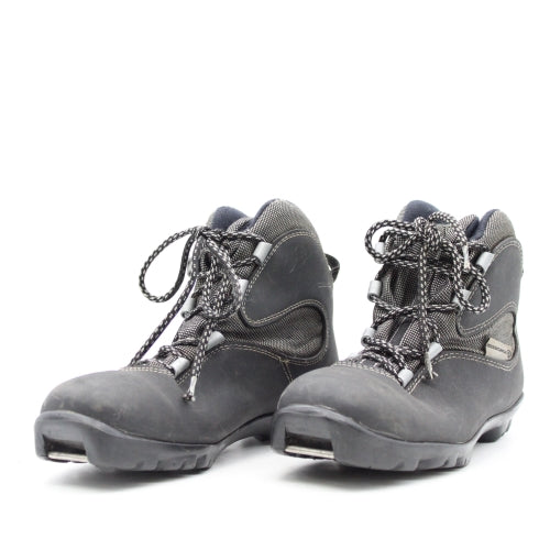 Rossignol NNN Junior Cross Country Ski Boots - Size 6.5 / Mondo 24.5 Used