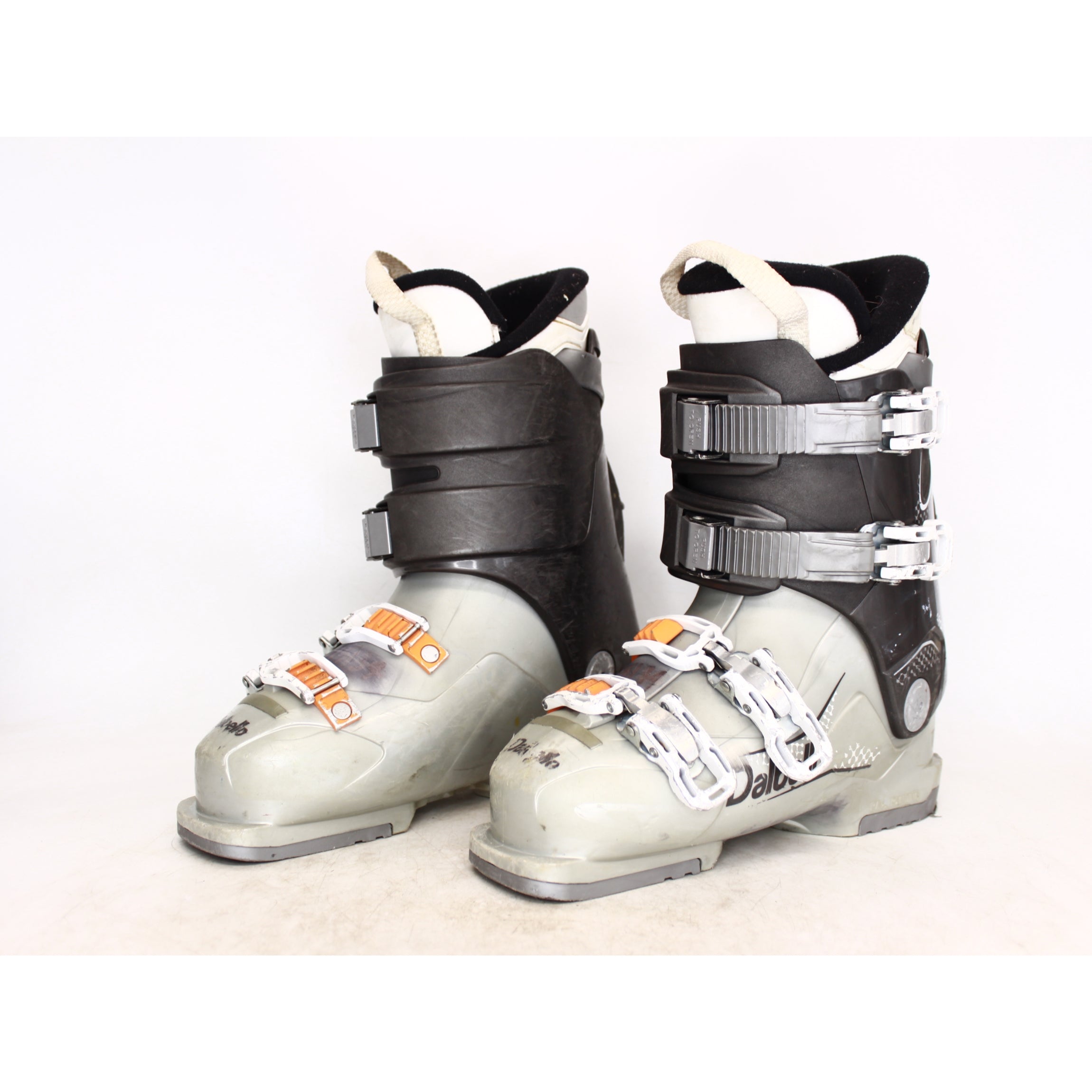 Dalbello Vantage 4 Factor Women's Ski Boots - Size 6 / Mondo 23 Used